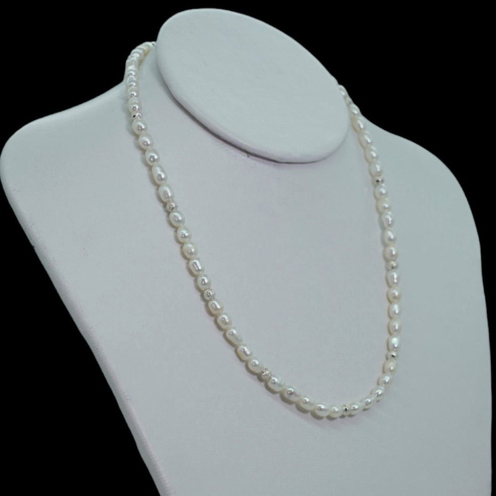 collar de perla y plata diamantada para mujer